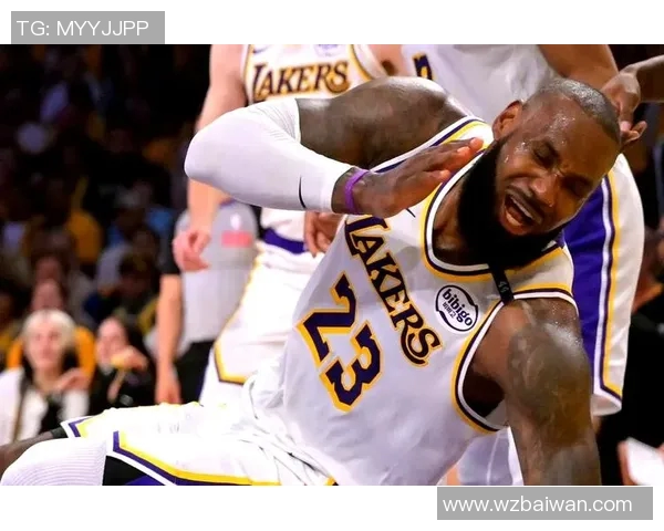 詹姆斯大帽爱德华兹 随后急停命中三分