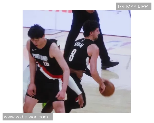 保持耐心!杨瀚森出战4分钟贡献2分!但也出现1失误+2犯规 保持耐心!杨瀚森出战4分钟贡献2分!但也出现1失误+2犯规