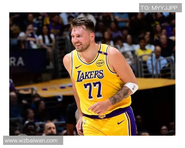 东契奇创NBA第一神迹,湖人五虎将狂砍110分,121-111力擒黄蜂 东契奇创NBA第一神迹,湖人五虎将狂砍110分,121-111力擒黄蜂